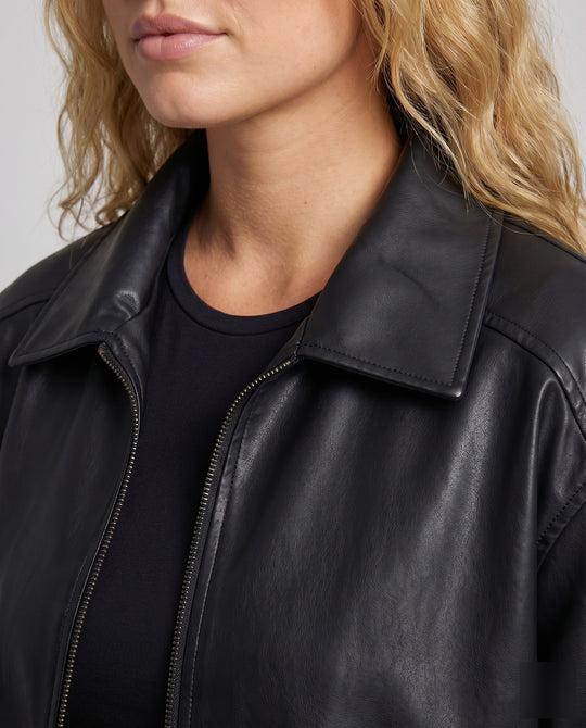 Product 15589206786378 - close_up_detail