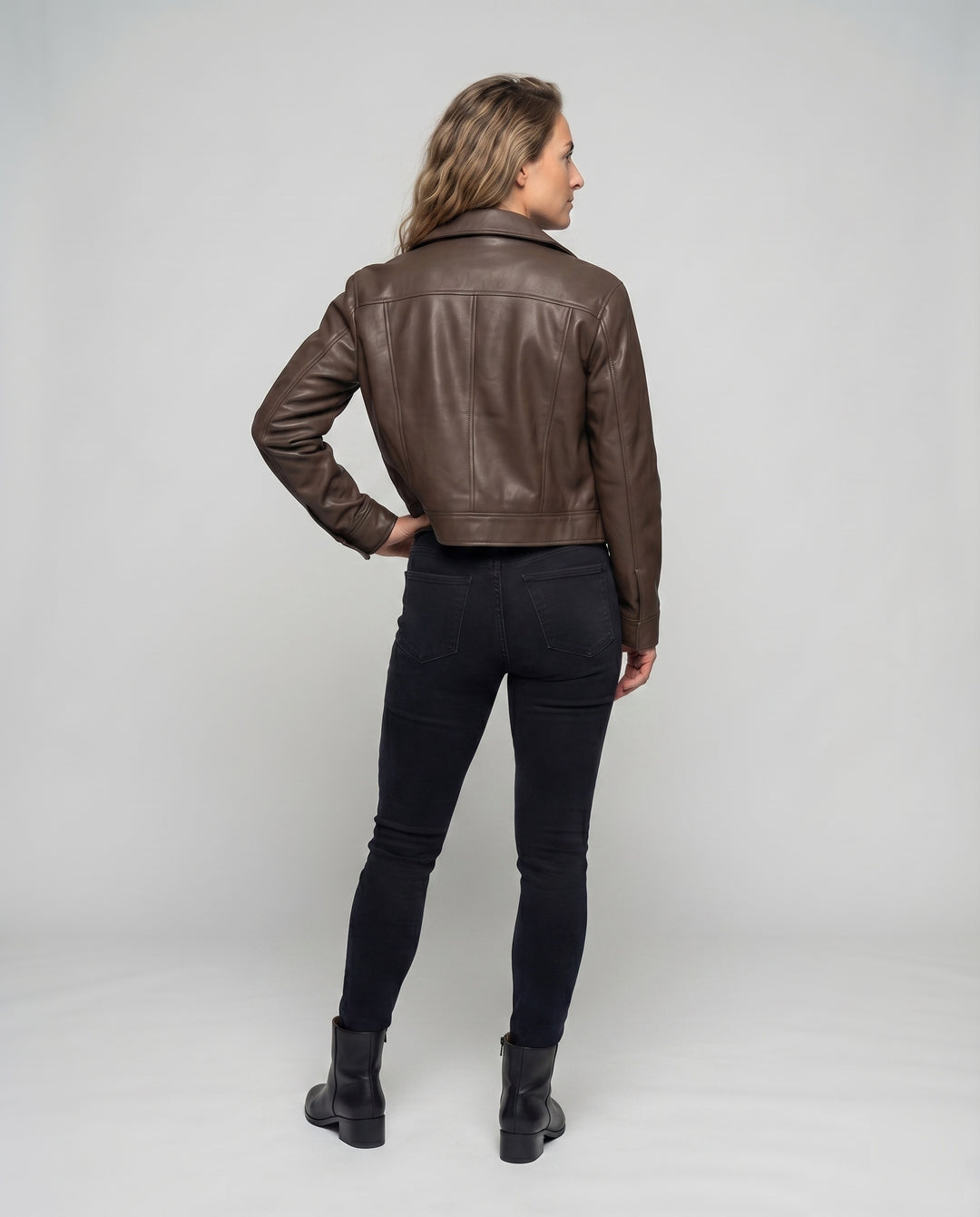 Product 15591386513738 - back_view