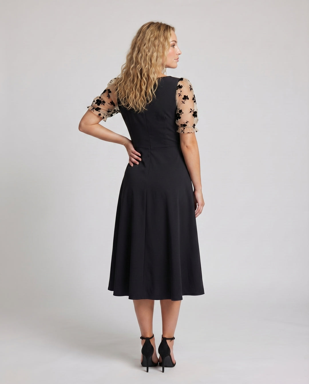 Product 15591393984842 - back_view