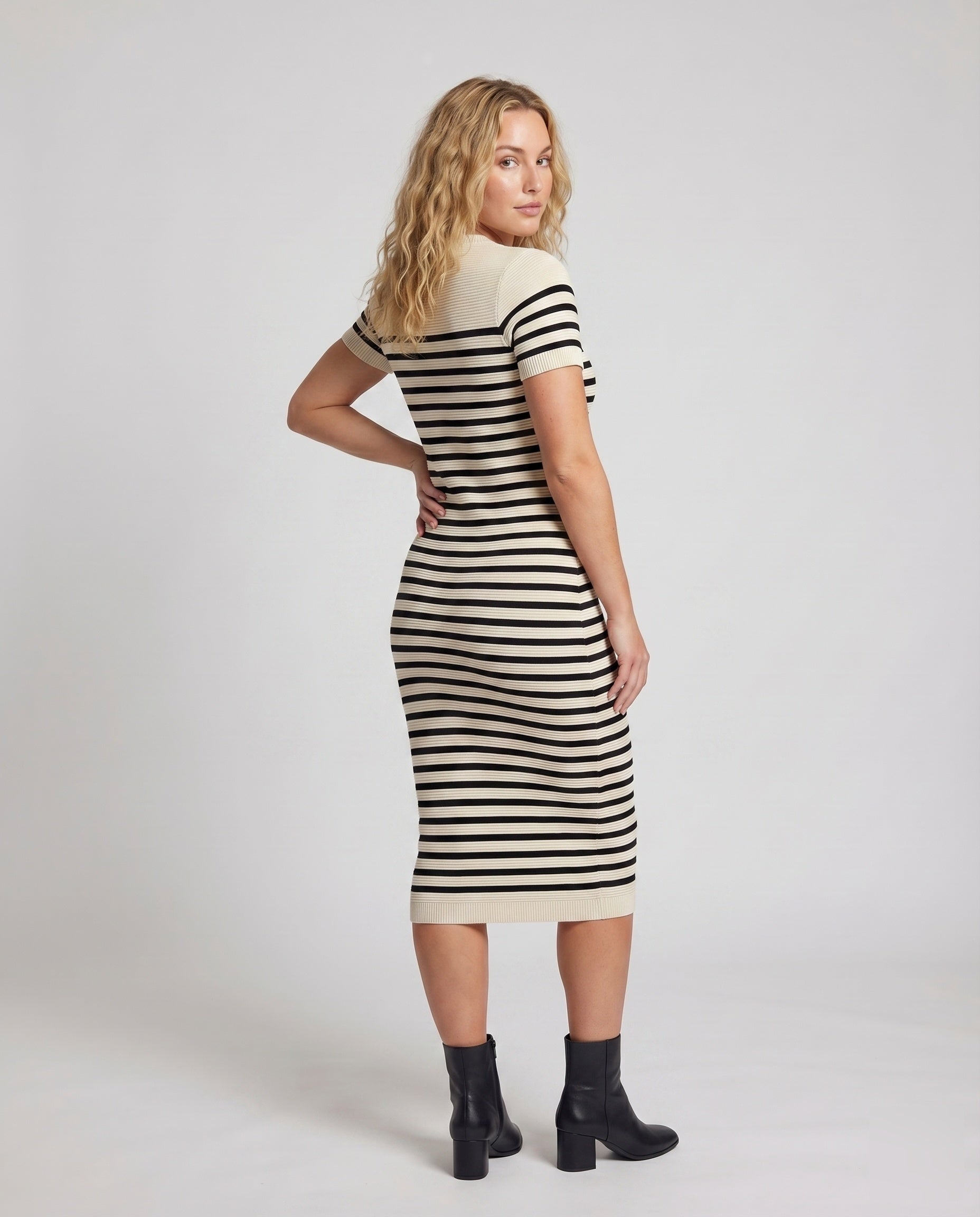 Product 15593055387978 - back_view