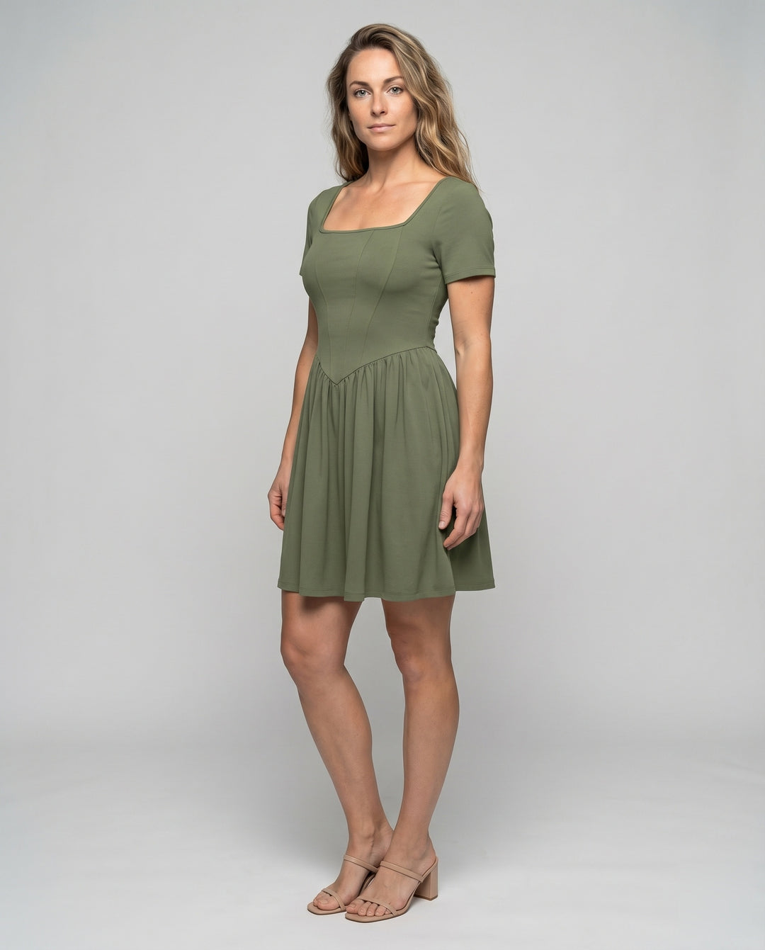 Product 15593063612746 - full_body_front
