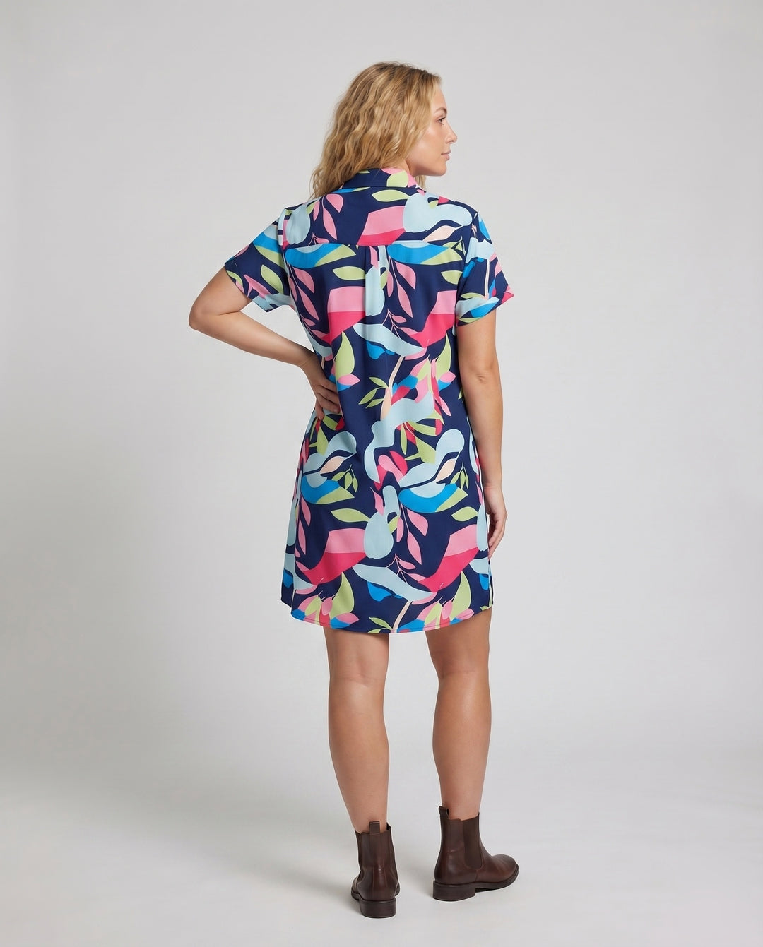 Product 15593063678282 - back_view