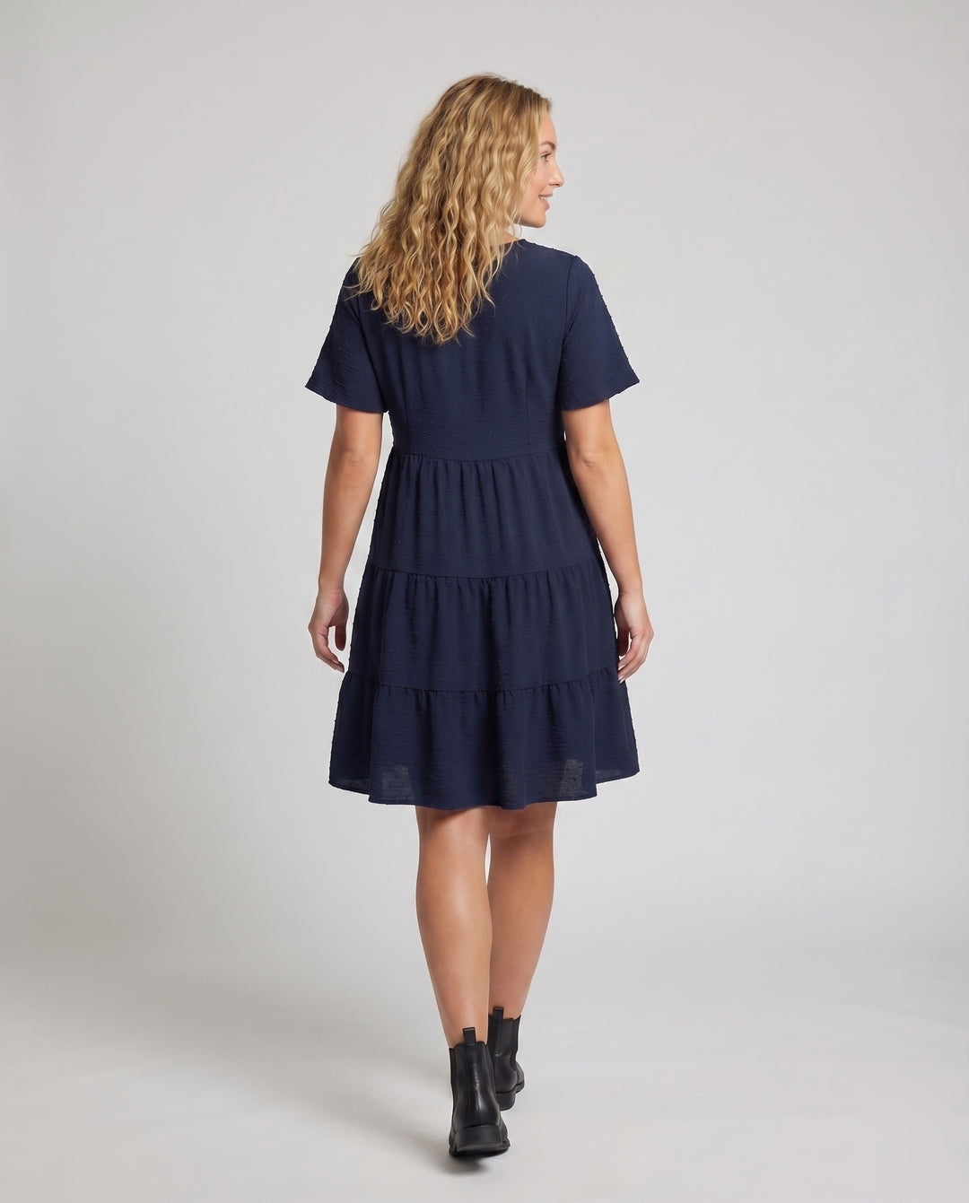 Product 15593063743818 - back_view