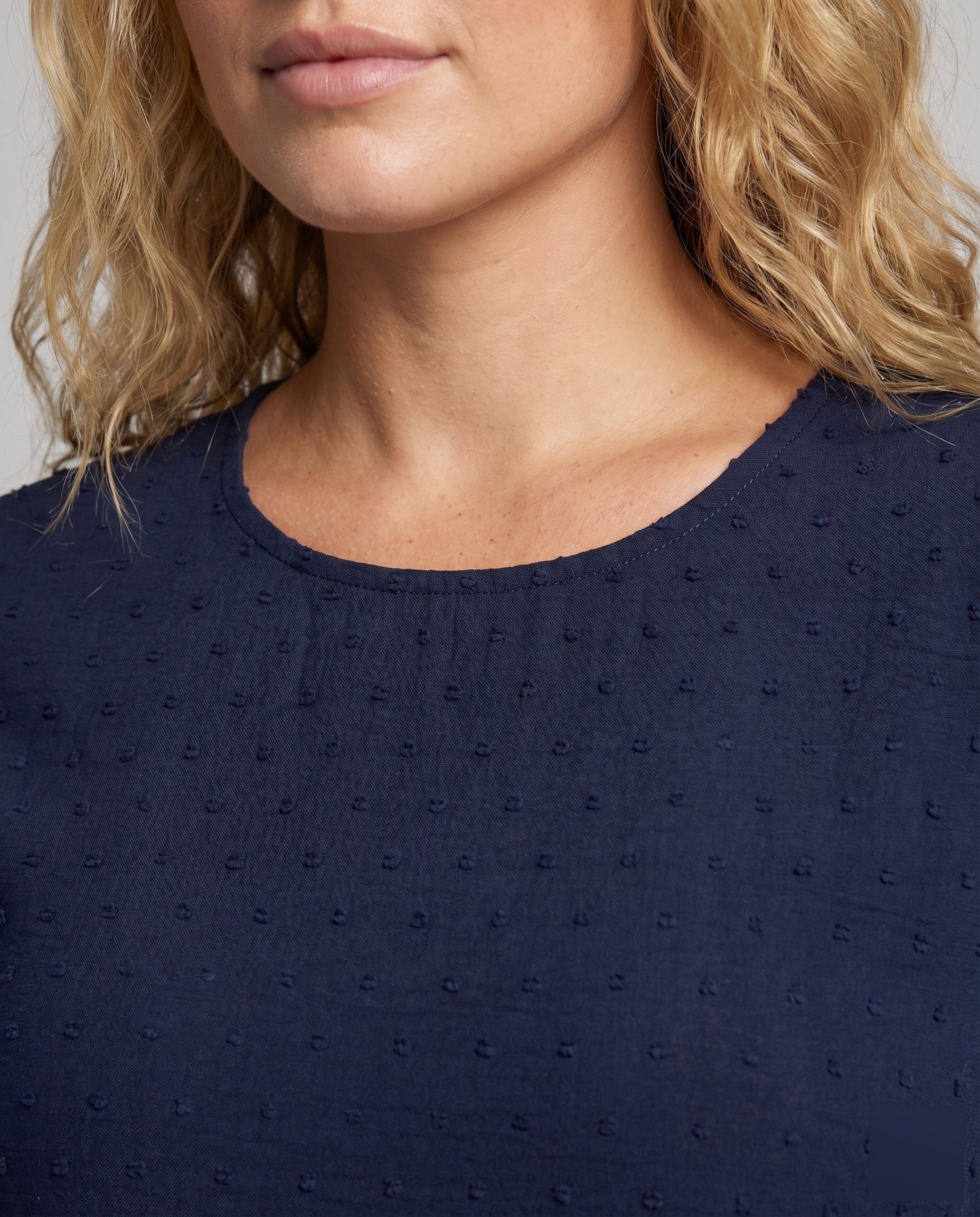 Product 15593063743818 - close_up_detail