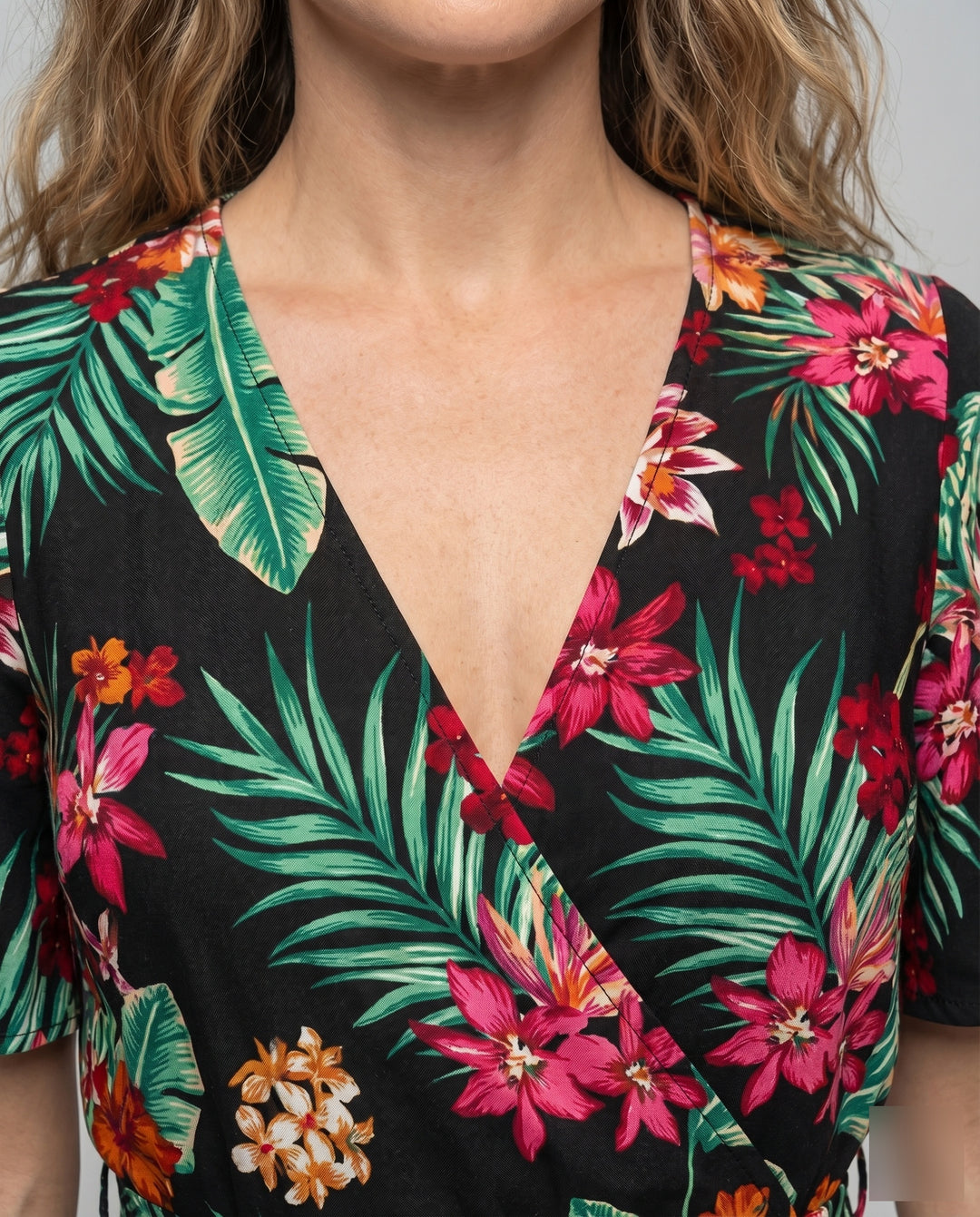 Product 15593990553930 - close_up_detail