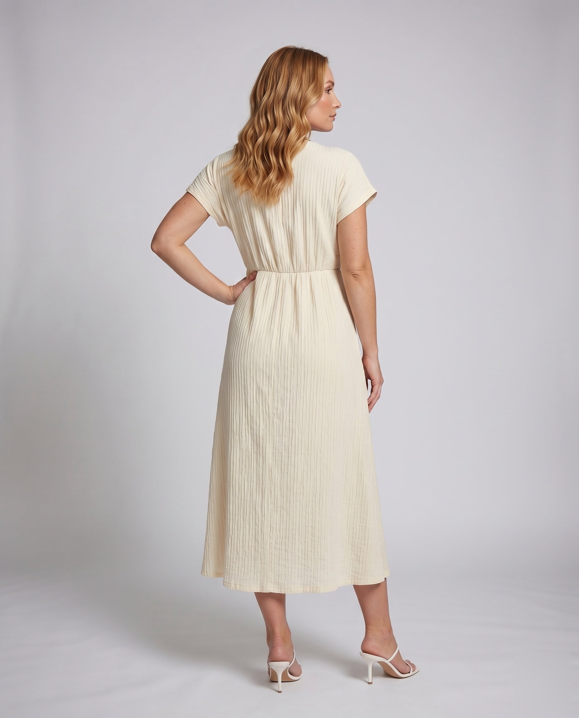 Product 15594011033930 - back_view