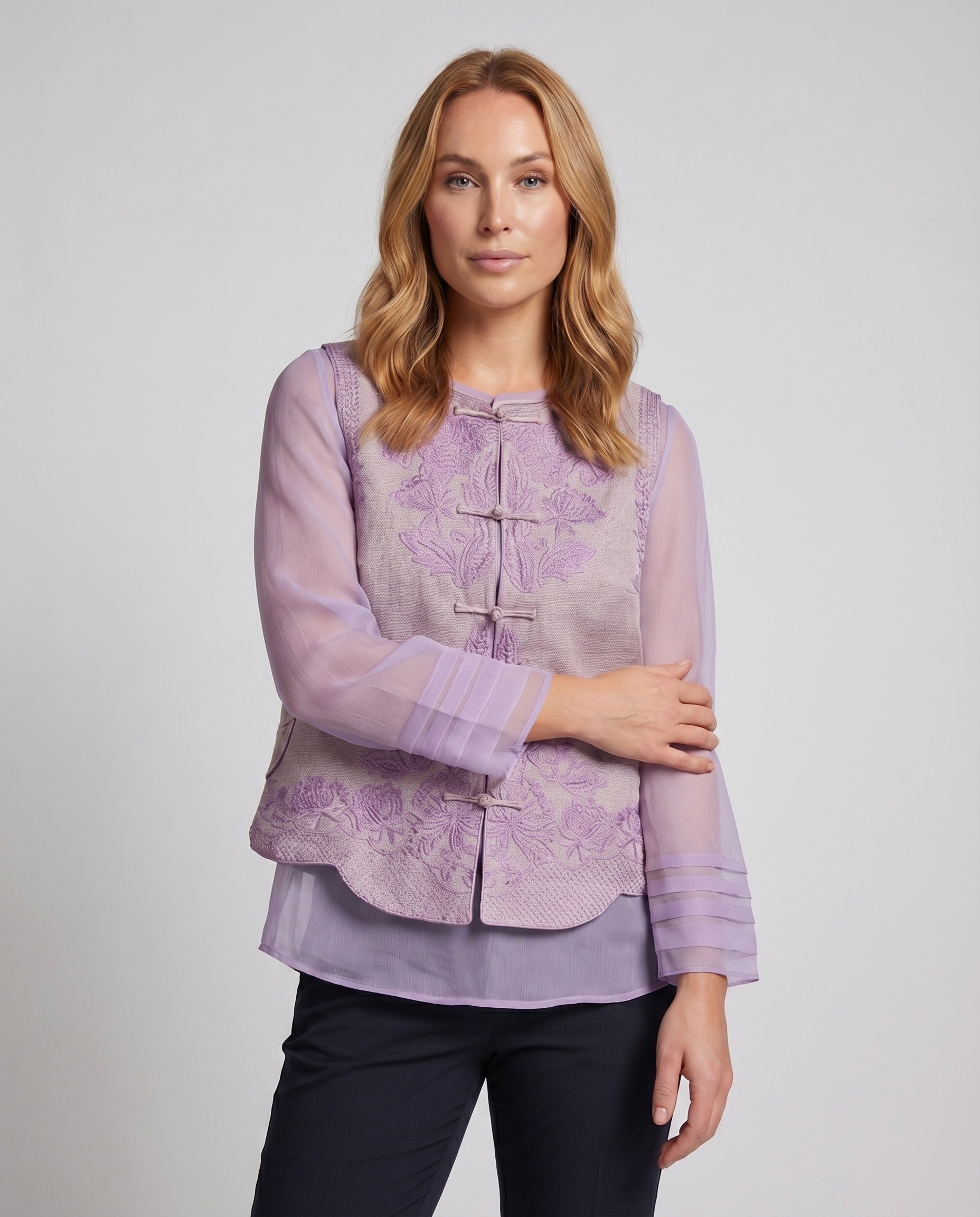 Product 15598195999050 - upper_body