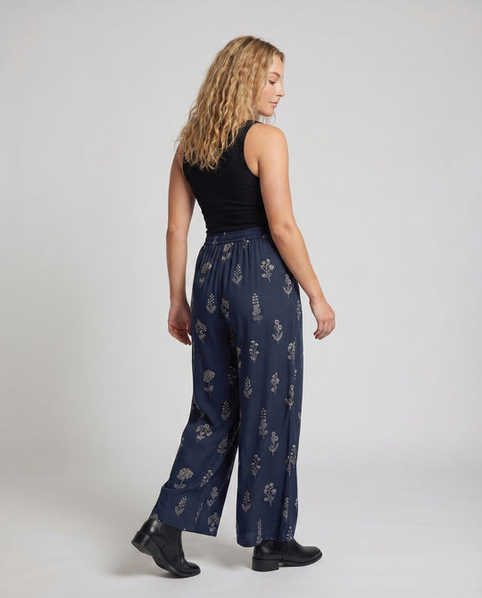Product 15598212481354 - back_view