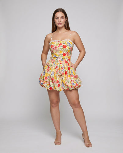 Damen Sommer-Minikleid Rüschensaum Spitzenbesatz Tailliert