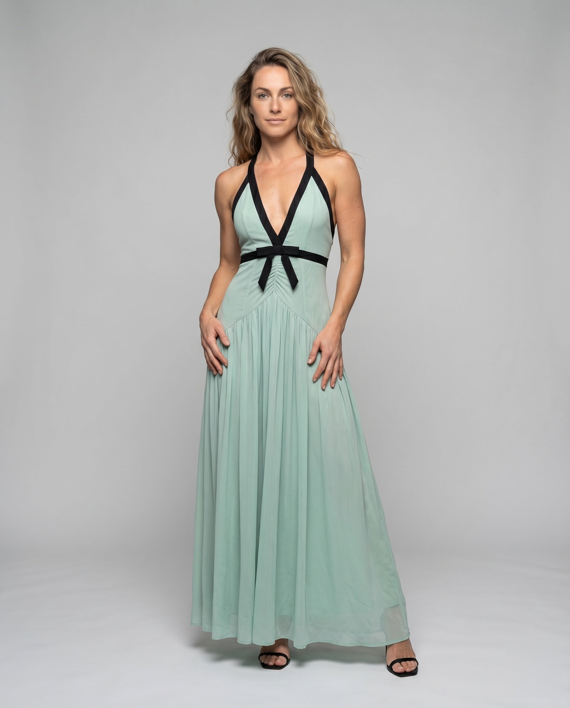 Product 15601205576010 - full_body_front