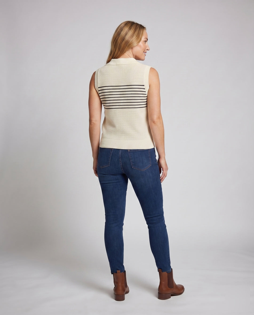 Product 15606895935818 - back_view
