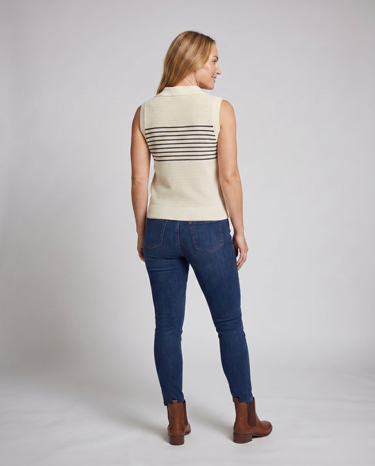 Product 15606895935818 - back_view