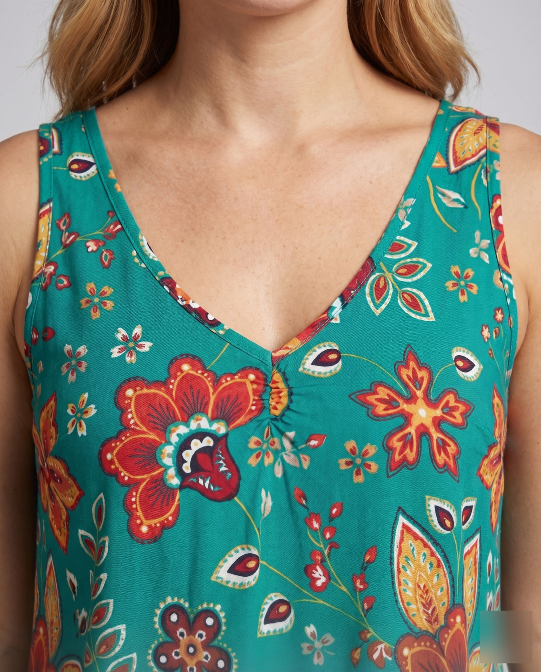 Product 15606896296266 - close_up_detail