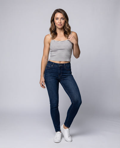 Damen Crop-Top mit feiner Rippstruktur und schmalen Trägern