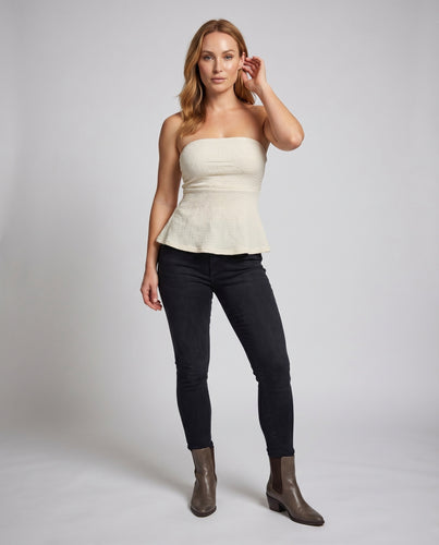 Damen Cropped Oberteil mit taillierter Passform und Rüschendetails