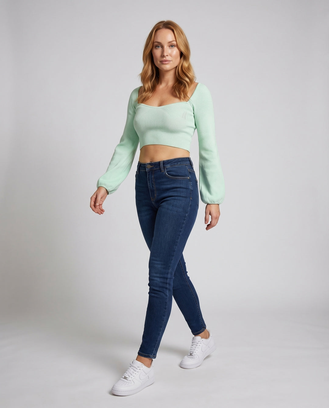 Product 15606901932362 - full_body_front