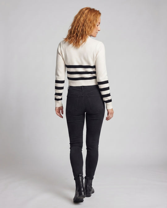 Product 15606902161738 - back_view