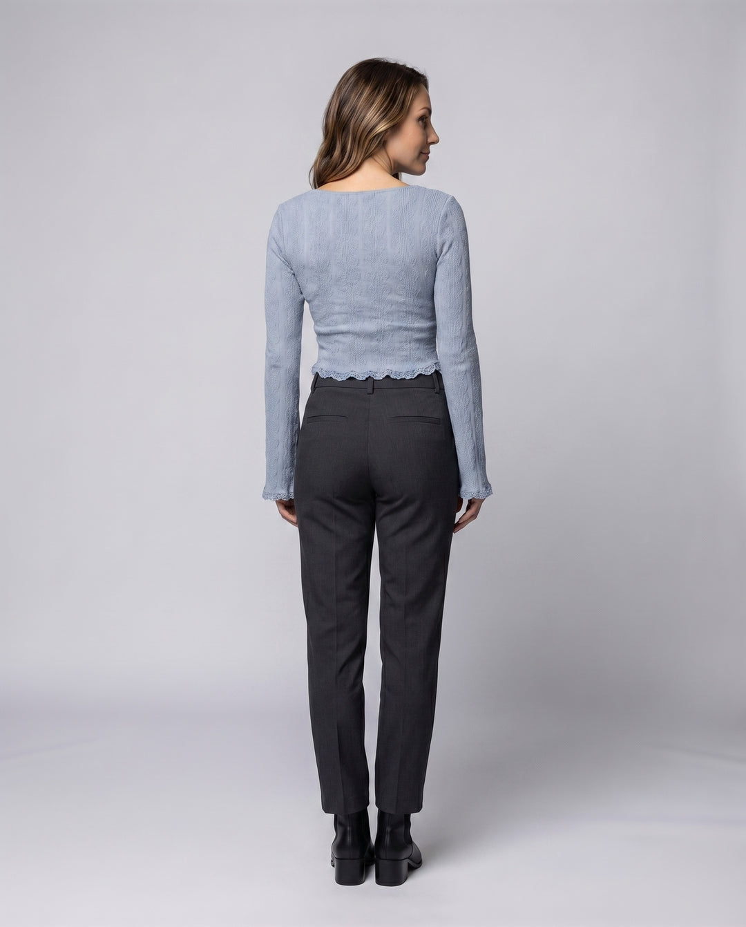 Product 15606905700682 - back_view