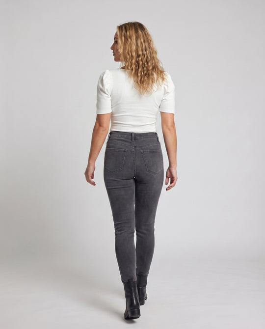 Product 15606907208010 - back_view