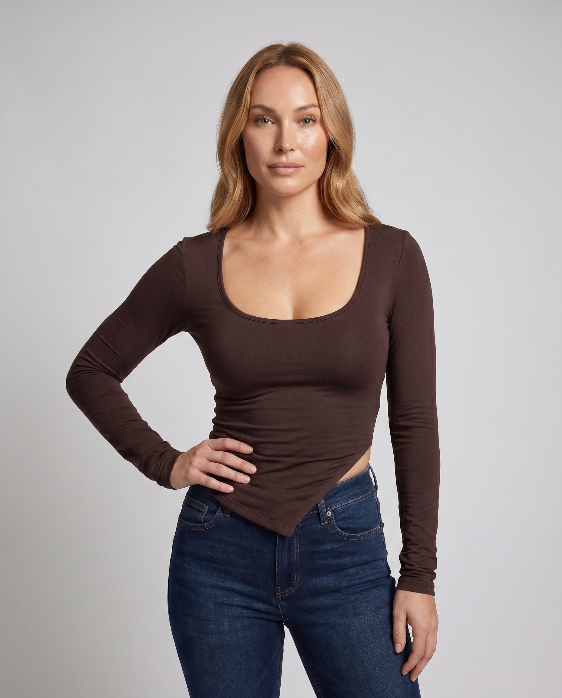 Product 15606910943562 - upper_body