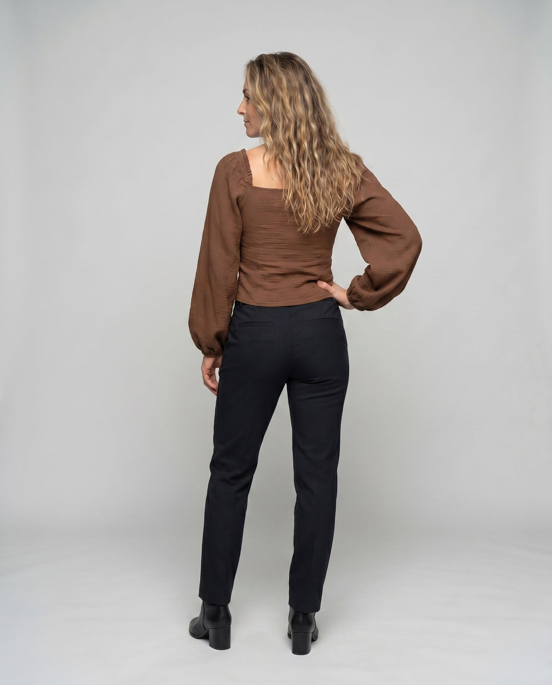 Product 15606912614730 - back_view