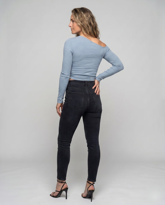 Product 15606913171786 - back_view