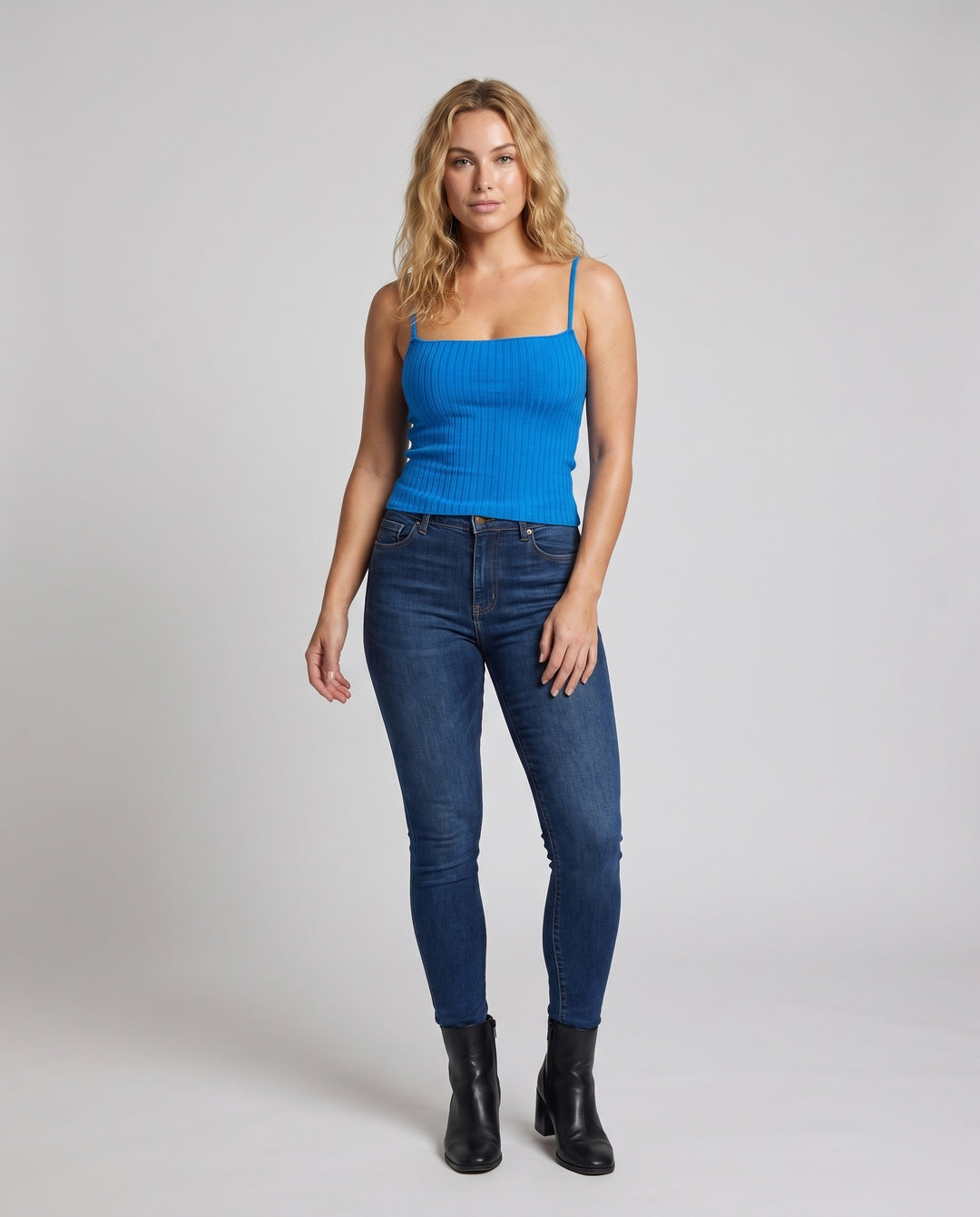 Product 15606913565002 - full_body_front