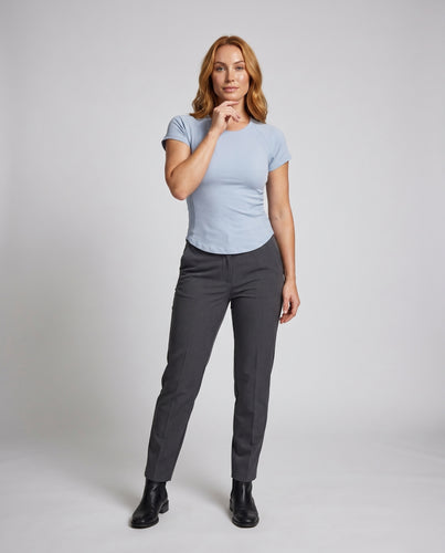 Damen figurbetontes Sportoberteil mit kurzem Ärmel und atmungsaktivem Design