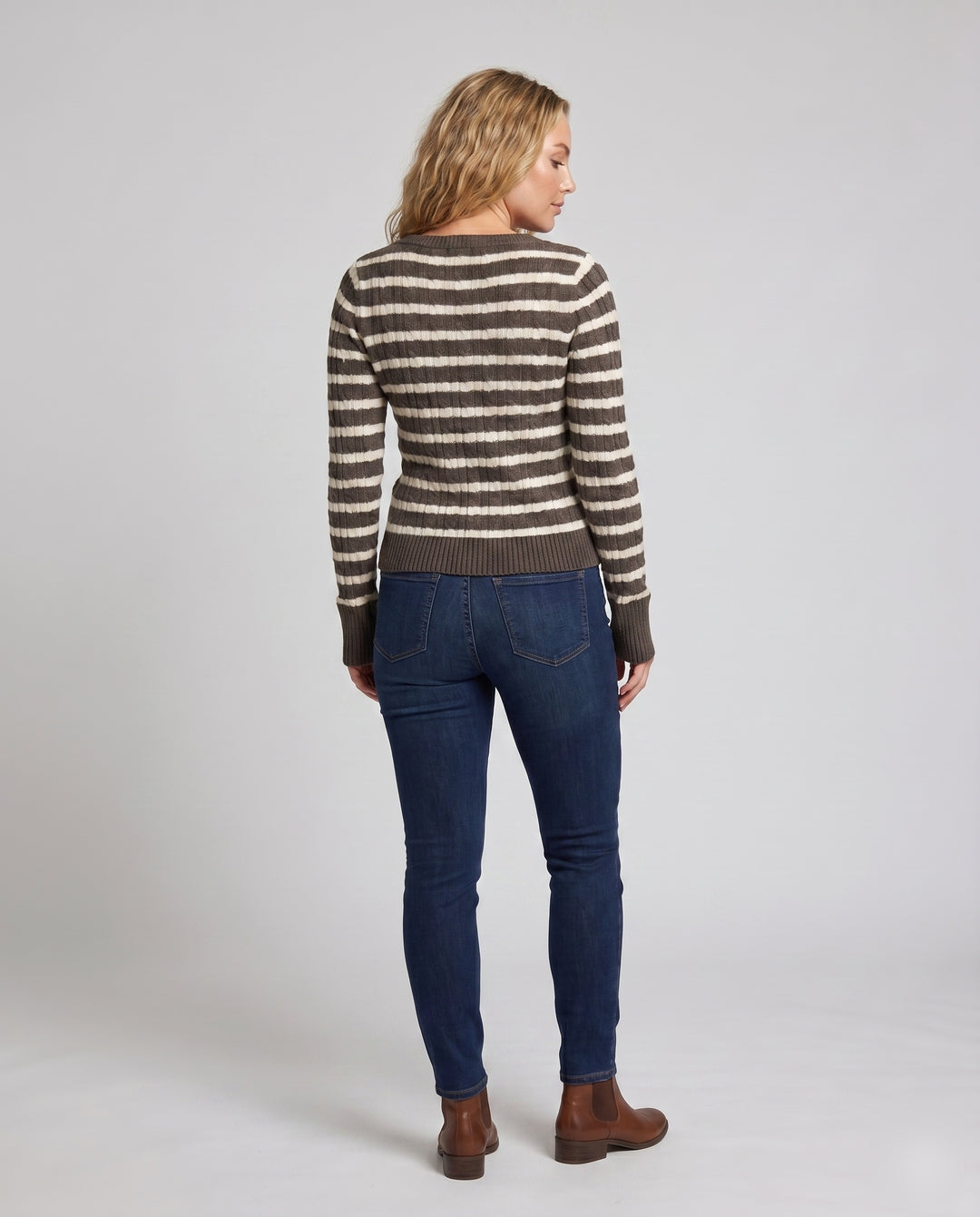Product 15606916088138 - back_view