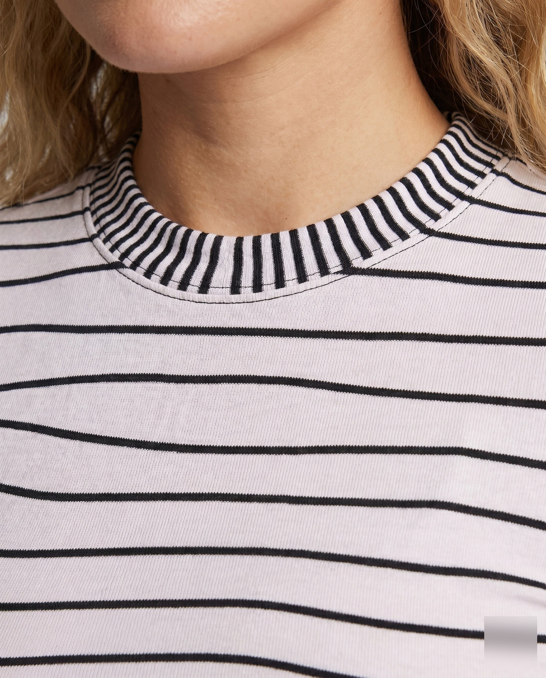 Product 15606916219210 - close_up_detail