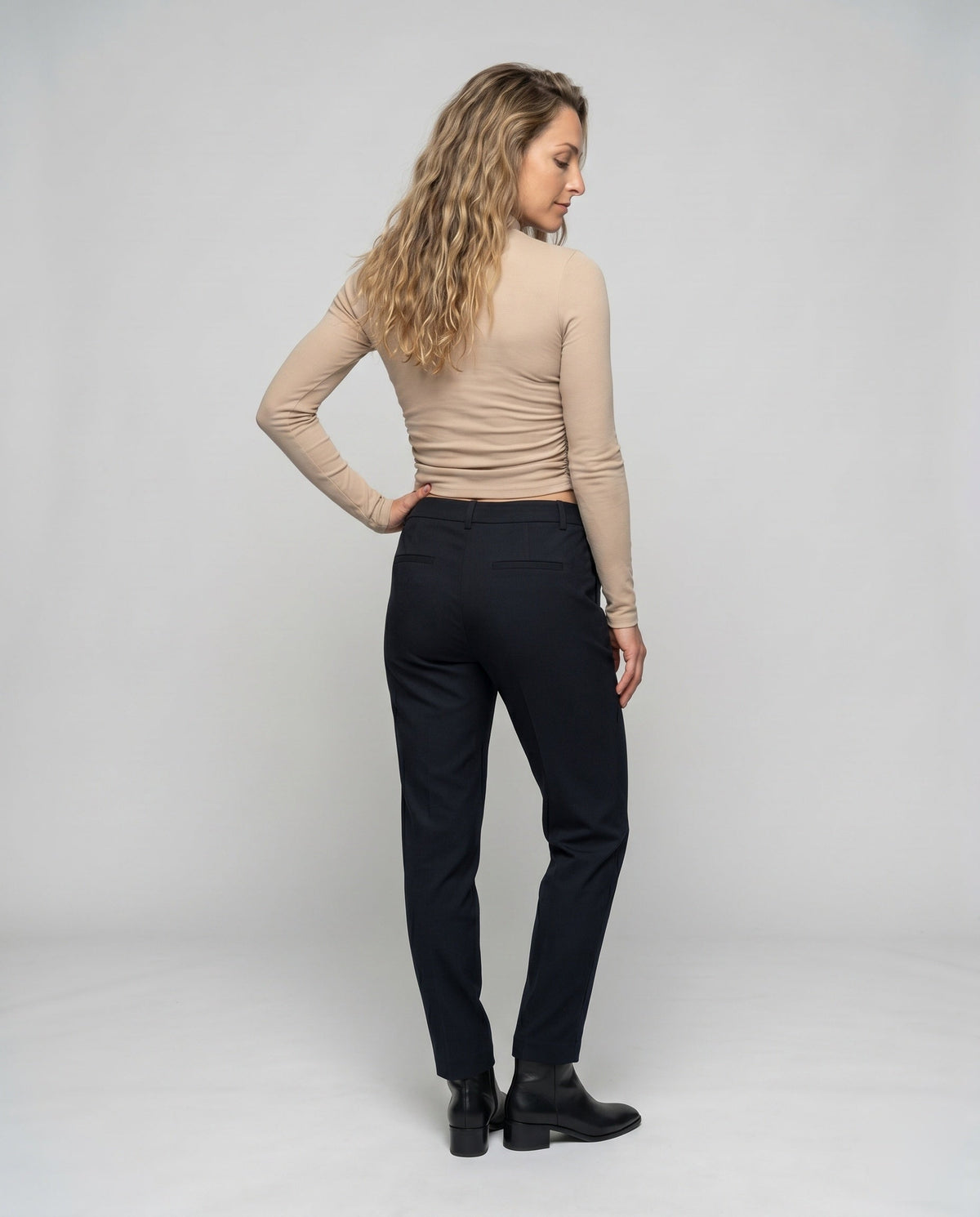 Product 15606921298250 - back_view