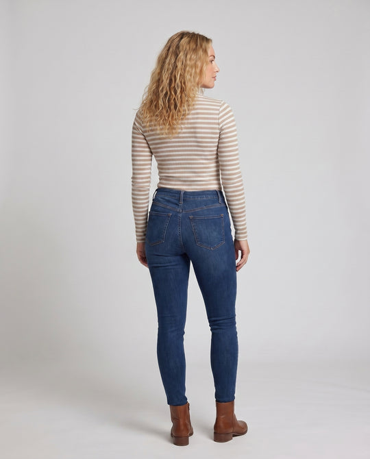 Product 15606921986378 - back_view