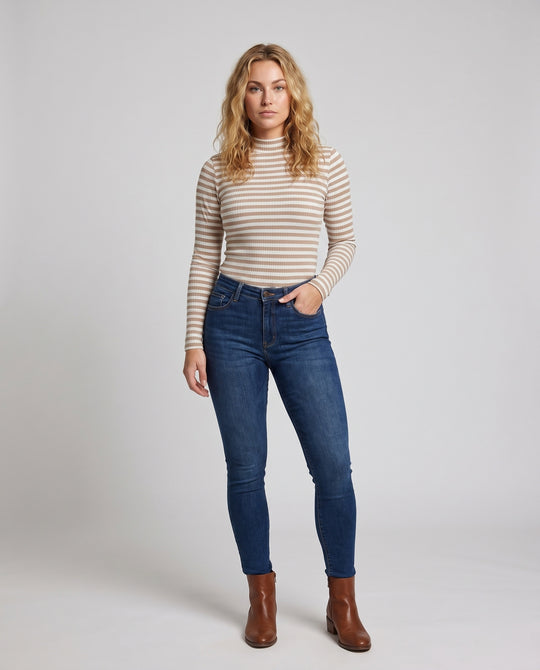 Product 15606921986378 - full_body_front