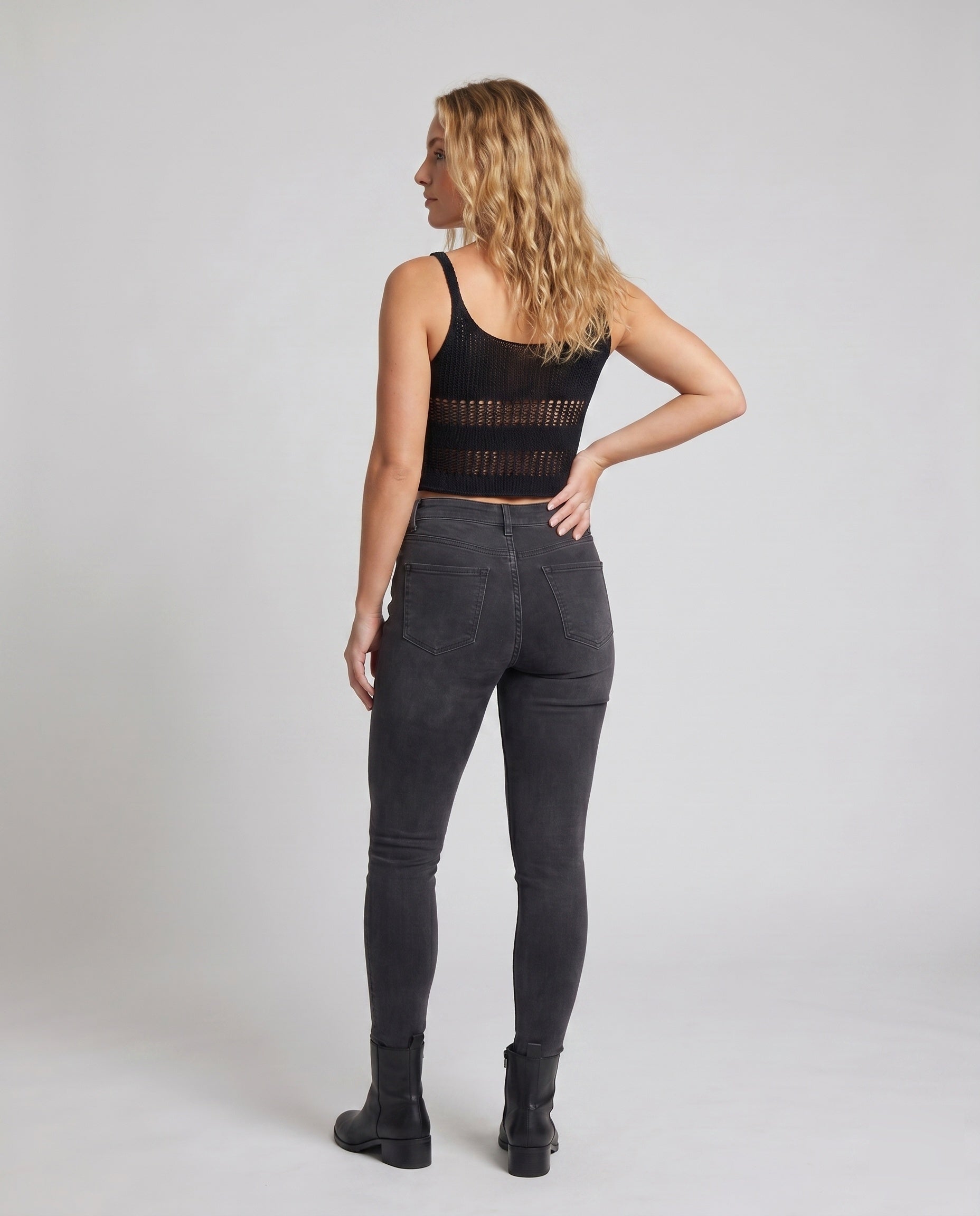 Product 15606928572746 - back_view