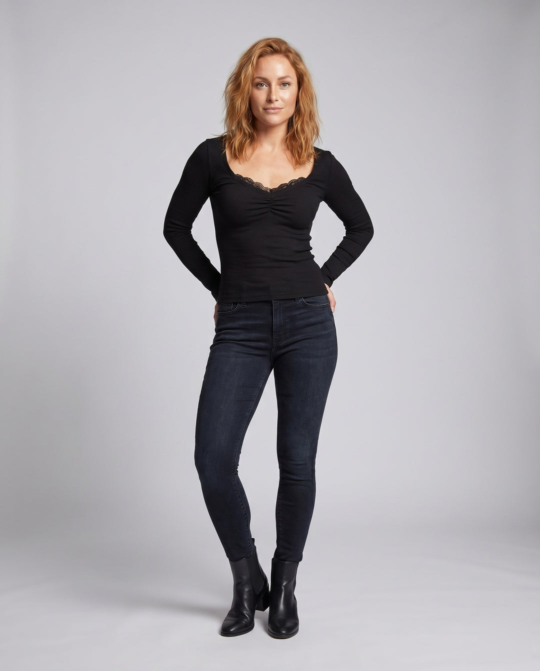 Product 15606930276682 - full_body_front