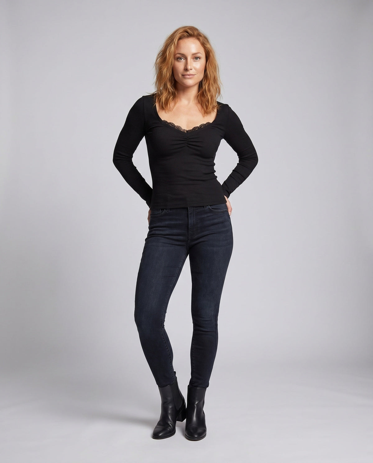 Product 15606930276682 - full_body_front