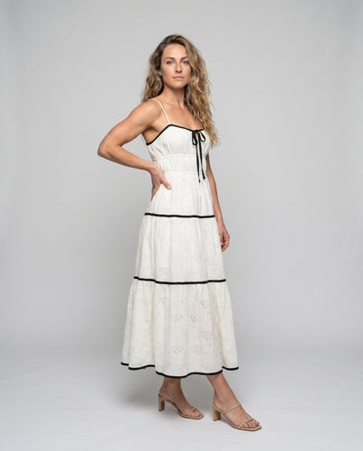 Damen luftiges Maxikleid mit verstellbaren Spaghetti-Trägern und dekorativen Rüschen