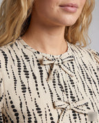 Product 15606940533066 - close_up_detail