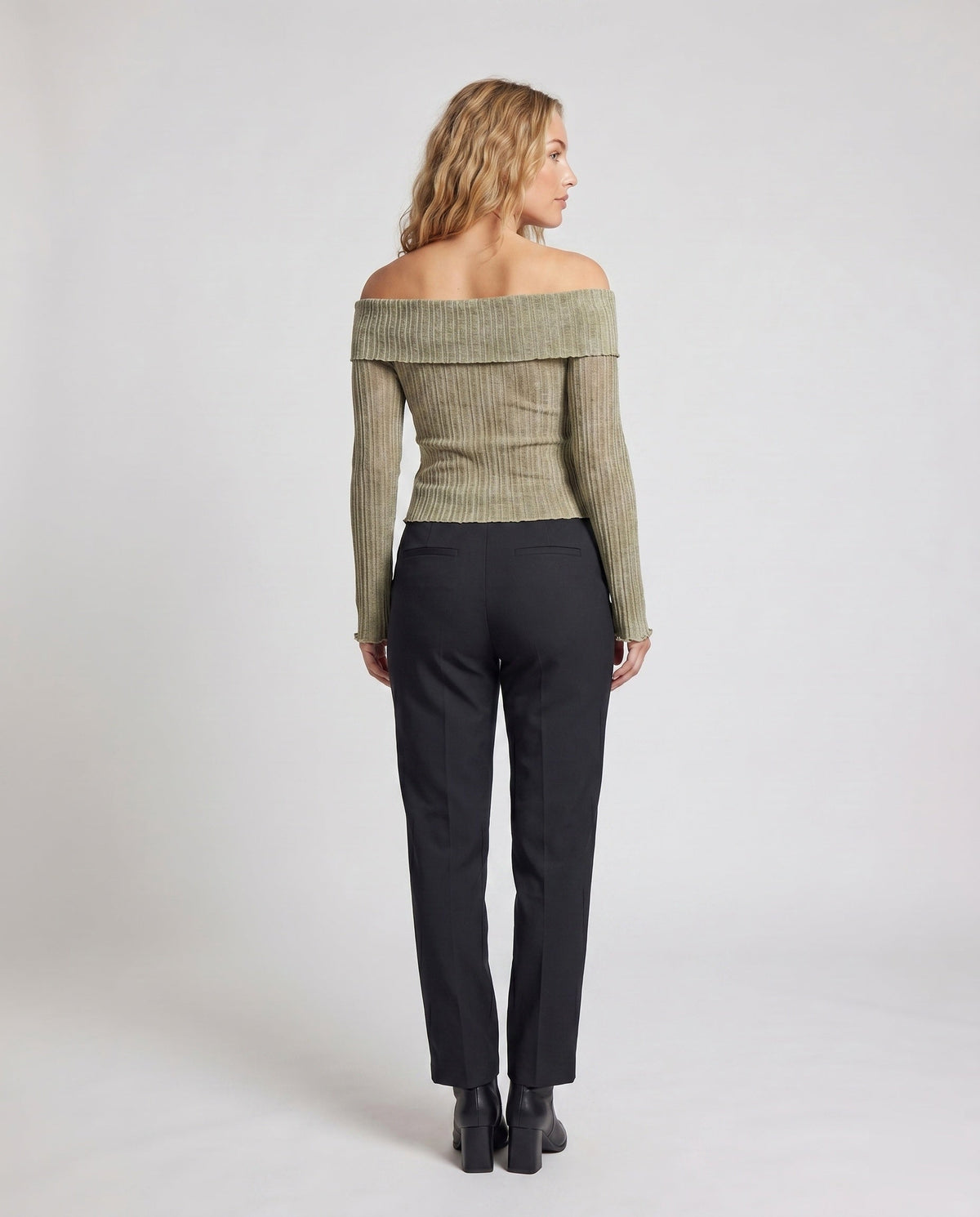 Product 15606940631370 - back_view
