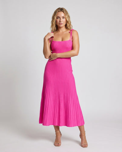 Damen Maxikleid mit feinen Falten und Spaghettiträgern