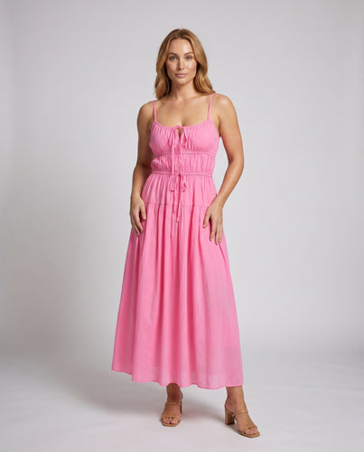 Damen Maxikleid mit geknöpften Rüschendetails und verstellbaren Trägern