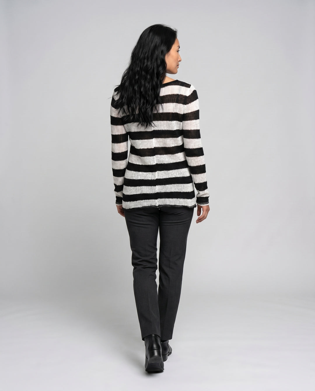 Product 15606953738570 - back_view