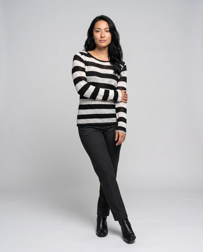 Damen modischer Strickpullover mit elegantem Streifendesign
