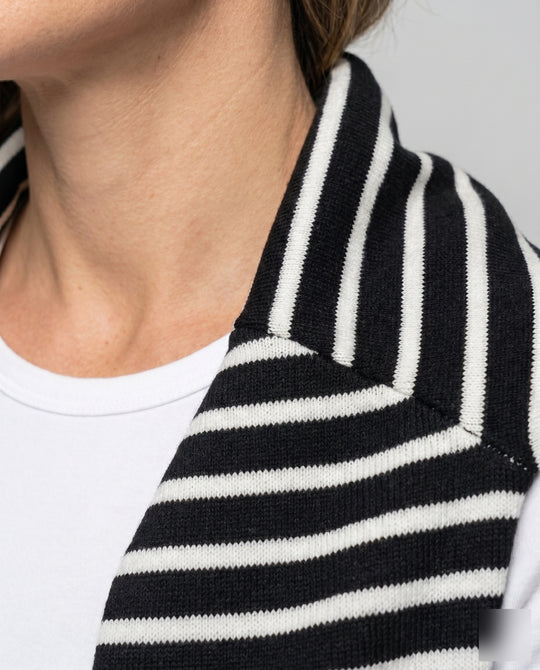 Product 15606968582474 - close_up_detail