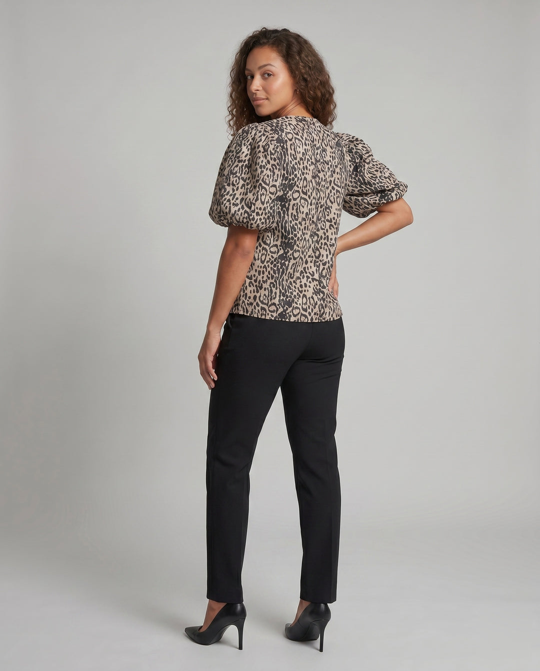 Product 15609320735050 - back_view