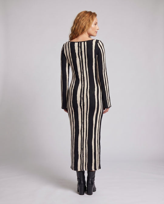 Product 15609338626378 - back_view