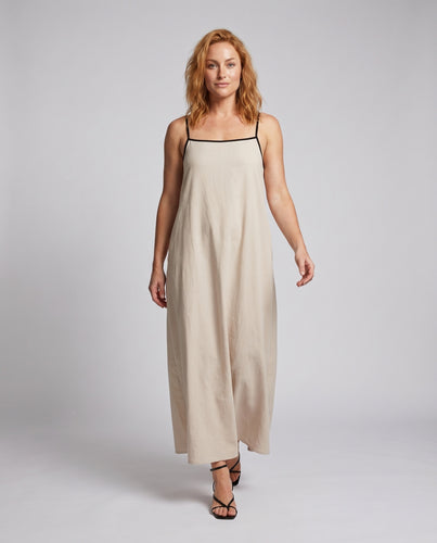 Damen Fließendes Maxikleid mit schmalen Spaghettiträgern und eleganter Silhouette R&B