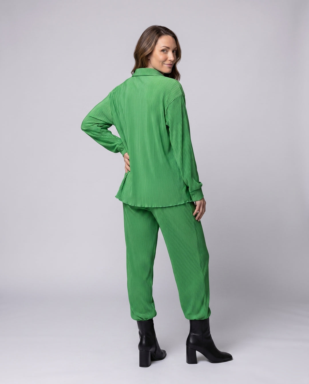 Product 15609351962954 - back_view