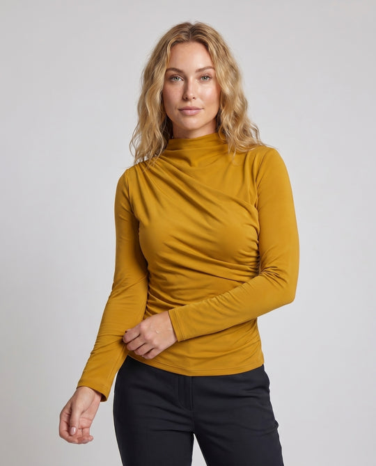 Product 15609352716618 - upper_body