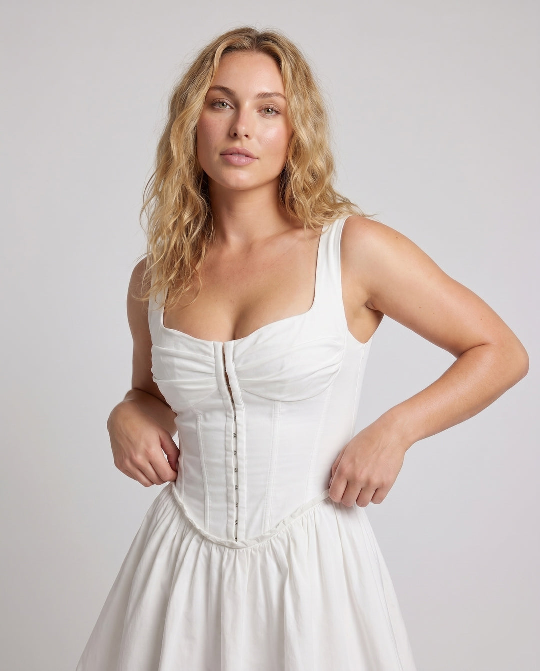 Product 15609358975306 - upper_body